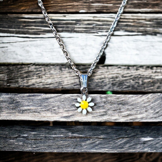 Small Daisy Charm Necklace