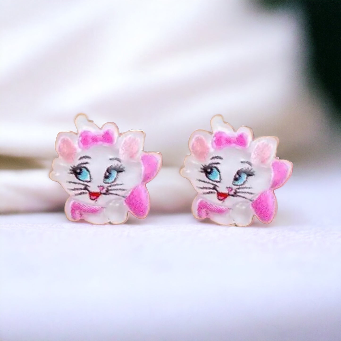 Kitty Cat Embellishment Stud Earrings